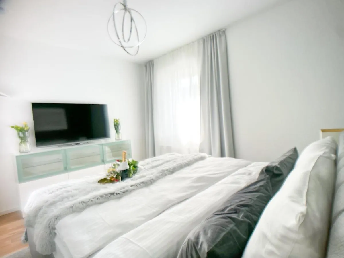 M-Style 02 Apartment Mit Balkon 24H Self-Check-In, Free Parking, Netflix Nürnberg